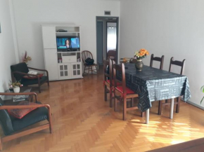  Apartamento Lautaro  Буэнос-Айрес